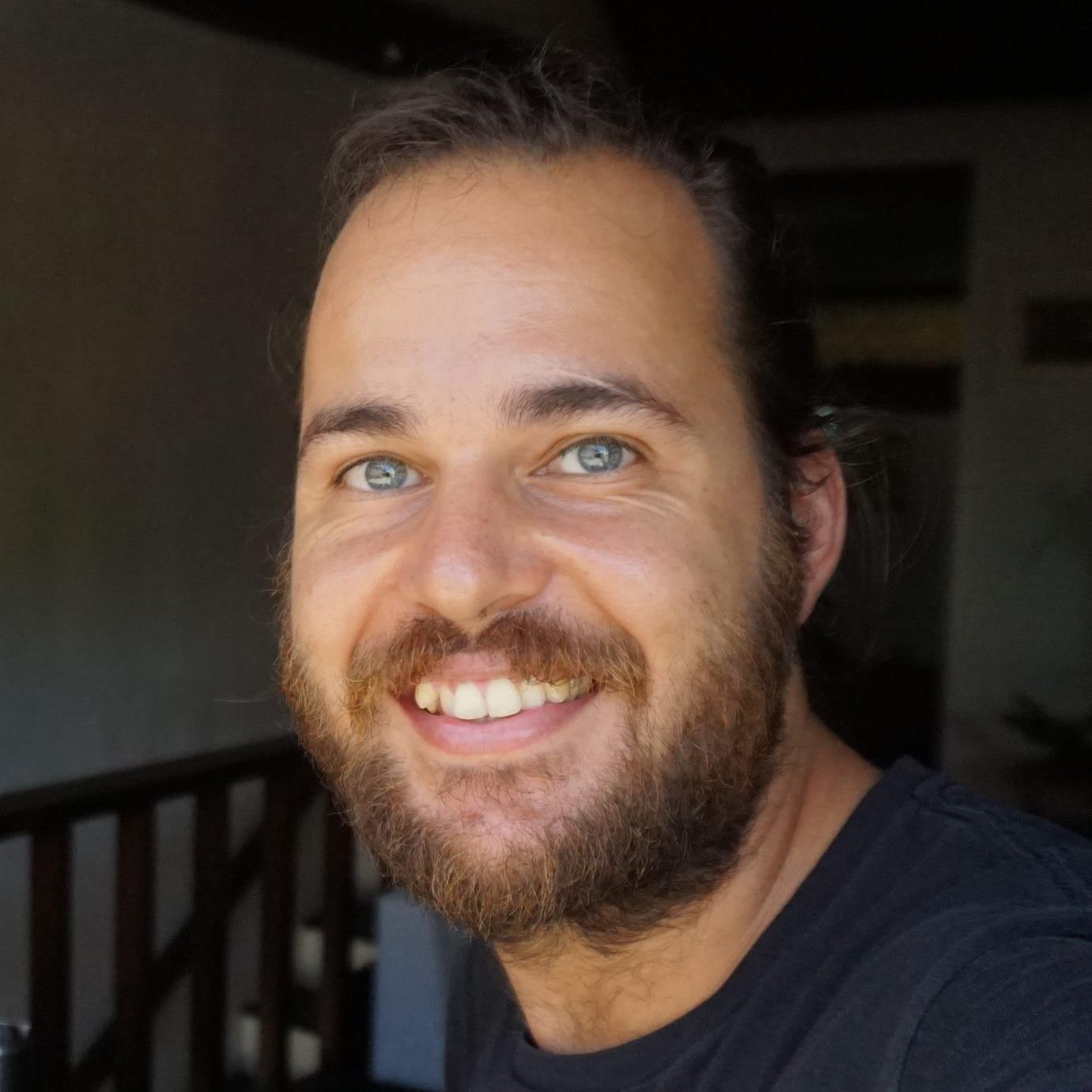 Christian Oliveira